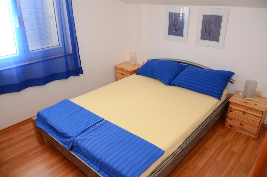 Apartments Bozic Novi Vinodolski Rom bilde